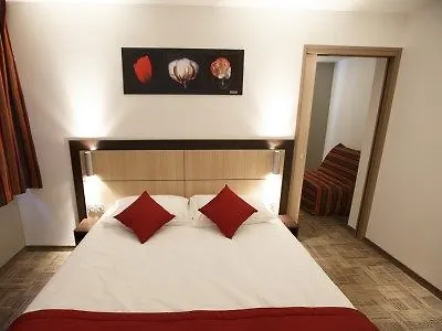 호텔 Akena Reims 3*